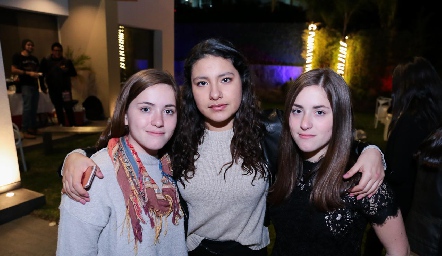  Daniela, Isabel y Andrea.