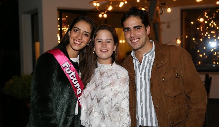  Mariana Labarthe, Montse Barral y Rafa Herrera.