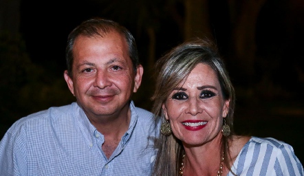  Jonathan Rosas y Alejandra Morales.