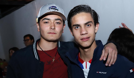  Armando Villasuso y Diego Medina.
