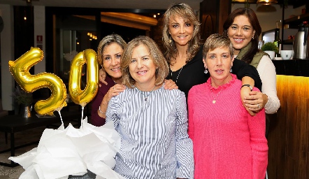  Mónica Heinze, Marlú Mendizábal, Claudia Barba, Ana Hunter y Marcela Batres.
