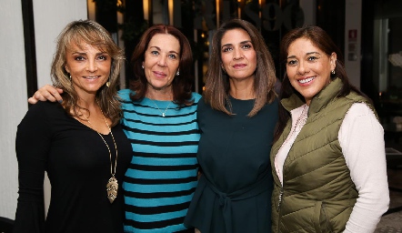  Claudia Barba, Lourdes Alcalde, Lulú Velázquez y Marcela Batres.