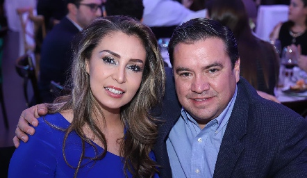  Mayra Alfaro y José Luis Valle.