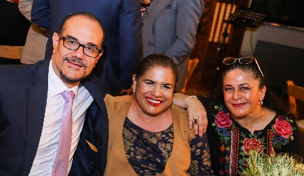  Jaime Delgado, Rosa María y Magdalena Aranda.