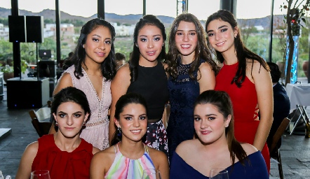  Ana Sofía y Ana Isabel Martínez, Fer Del Valle, Isa Stevens, Ana Cecy Labarthe, Paty Leos y Chris Cambeses.