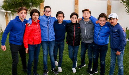  Juan Carlos, Mike, Luis Paulo, Manu, Fernando, Mássimo, Andrés y Andrés.