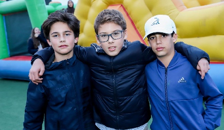  Javier, Juan Pablo y Andrés.