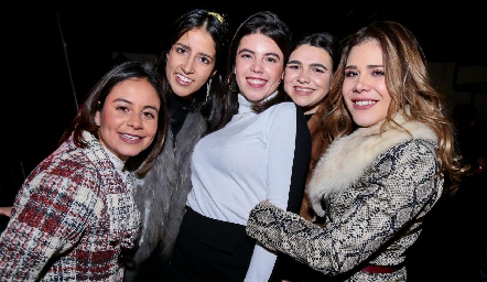  Amigas.