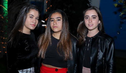  Luisa, Sabina y Camila.