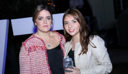  Carlota de la Garza y Paulina Madrigal.