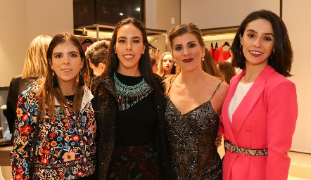  Marisa Tobías, Mariana Tobías, Sofía Muzquiz y Adri de la Maza.