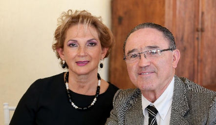  Coco Fernández de Rangel y Fernando Rangel.