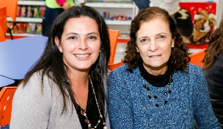  Nuria Lozano y María Eugenia de Vivanco.