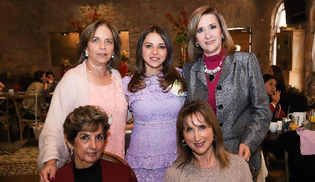  Beatriz Márquez, Daniela Mezquida, Lilia Pérez, Alicia Jonguitud y Carmen Pérez.