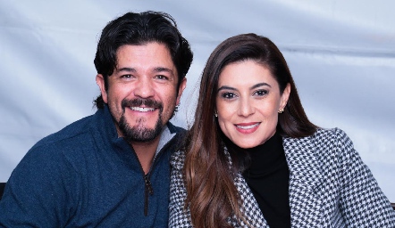 Marcelo Lozano y Karina Hernández.