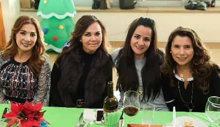  Silvia Tapia, Elsa Tamez, Sindhy Gutiérrez y Coco Vargas.