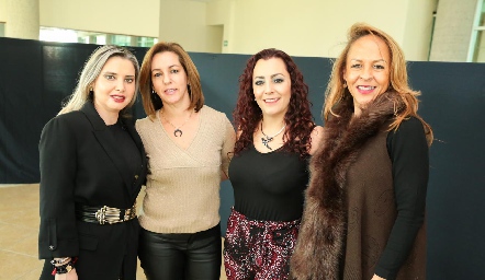  Karla Saucedo, Alejandra Ávila, Beatriz de Ayala y Alma Durón.