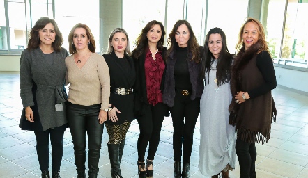  Laura Acosta, Ale Ávila, Karla de Heinze, Martha Carrillo, Elsa Tamez, Sindhy Gutiérrez y Alma Durón.