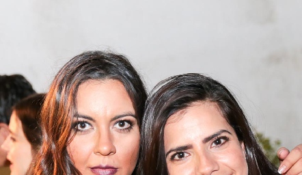  Cristina Pérez Mexicano y Nina Galarza.