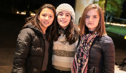  María Heredia, Sigrid Werge y Camila Bárcena.