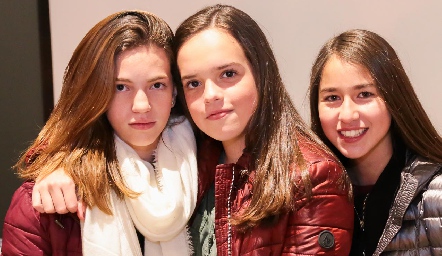  Camila Valladares, Ale Ponce y Ana Paola Díaz.