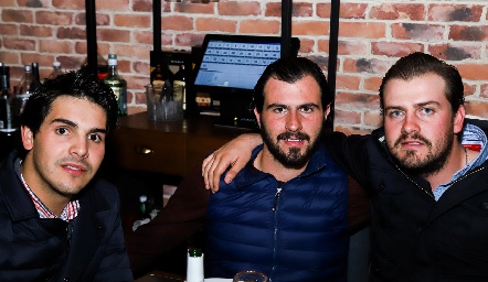  Mauricio Tobías, José Luis Hernández y Miguel Gómez.