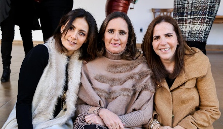  Claudia Artolózaga, Marcela Payan y Claudia Martínez.