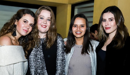  Renata Albo, Maricarmen Mendizábal, Arantxa Pérez y Laura Ortuño.