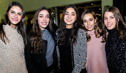  Ana Ceci Labarthe, Pau e Isa, Stevens, Fer y Mary Del Valle.