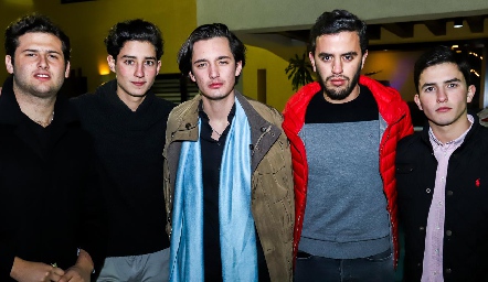  Marcelo González, Santiago Rodríguez, Sebastián Martínez, Diego Zepeda y Julio Córdova.