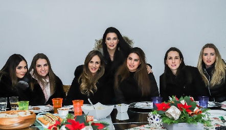  Ximena Navarrete, Maripepa Muriel, Alejandra Salas, Paty Tanus, Bárbara Berrones, Pituca Escartín y Daniela Borbolla.