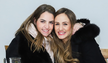  Maripepa Muriel y Alejandra Salas.