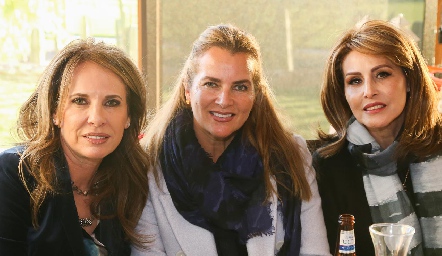  Lupita Santibañez, Patricia Del Bosque e Inés Castañón.