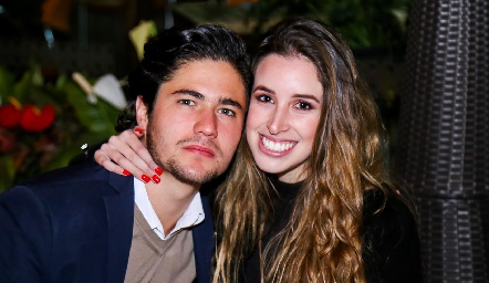  Pollo Acevedo y Ana Paula López.