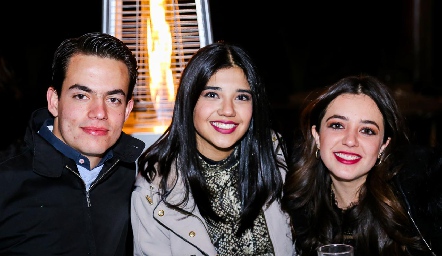  José María González, Isa Maza y Eugenia Torres.