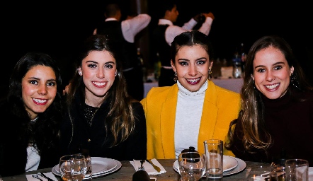  Amigas.