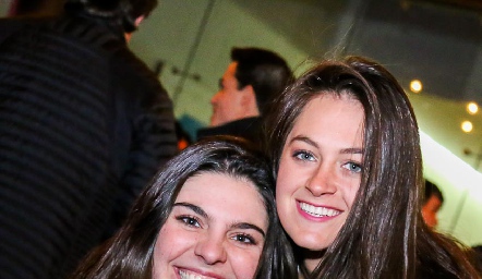  Cata Esper e Isa Mendizábal.