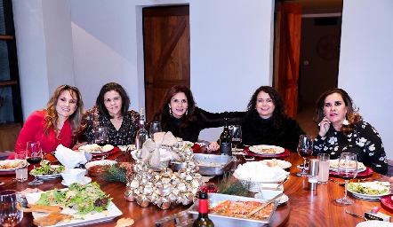 Ana Lilia Von Der Meden, Paty Valadés, Guillermina de los Santos, Lucía Bravo y Graciela Torres.