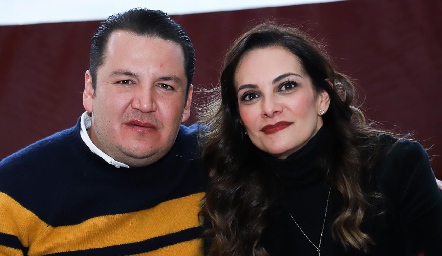  Adrián Luna y Carla Velasco.