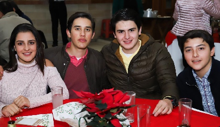  Lorea Gómez, Marcelo Rodríguez, Genaro y Mauricio Galarza.