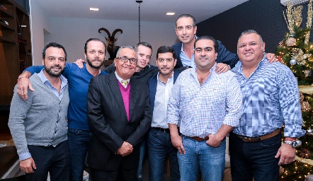  Rodrigo Medellín, Víctor Muñoz, Lorenzo Sánchez, Lalo Zermeño, Javier Dávila, Alejandro Elizondo, Juan José Leos y Paco Armendáriz.
