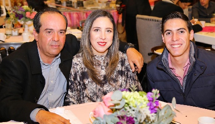  Leo Martínez, Natalia Camargo y Carlos Malo.