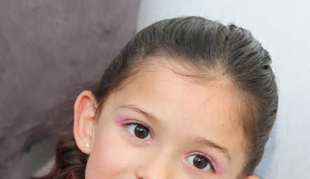  Andrea.