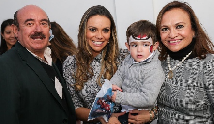  Familia Contreras.