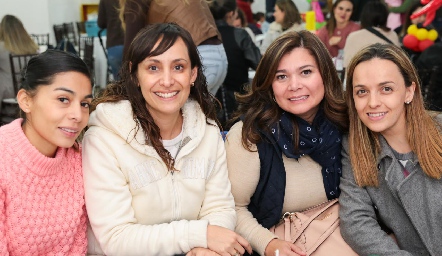  Liliana Juárez, Isabel Obregón, Lizeth Lara y Renata González.