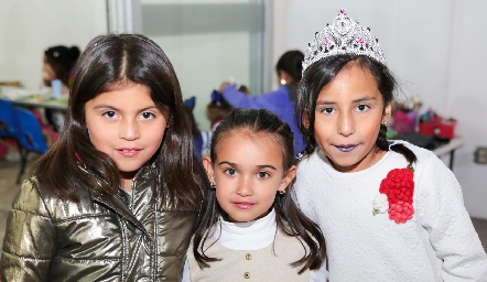  Raquel, Silvana y Jimena.