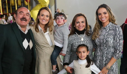  En familia.