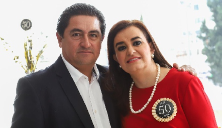  Mario del Valle y Lety Pérez.