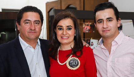  Mario, Lety y Mario del Valle.