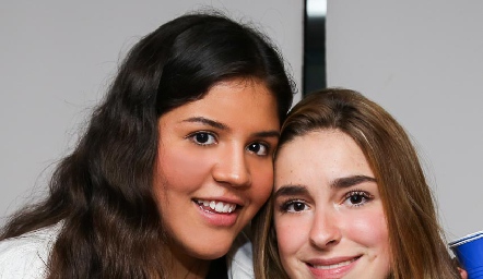  Ana Cristina Torres y Montse Humara.